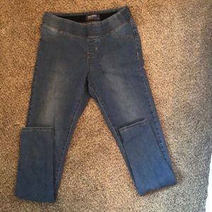 Old Navy Rockstar Mid-Rise Jegging